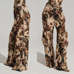 Akira Floral Brocade Fantasy Captured Cargo Pant Sz M